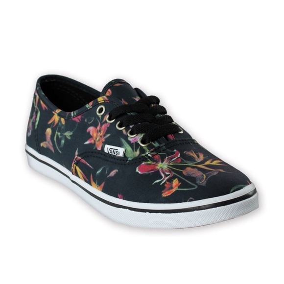 vans authentic lo pro bandana shoes vans authentic lo pro bandana shoes